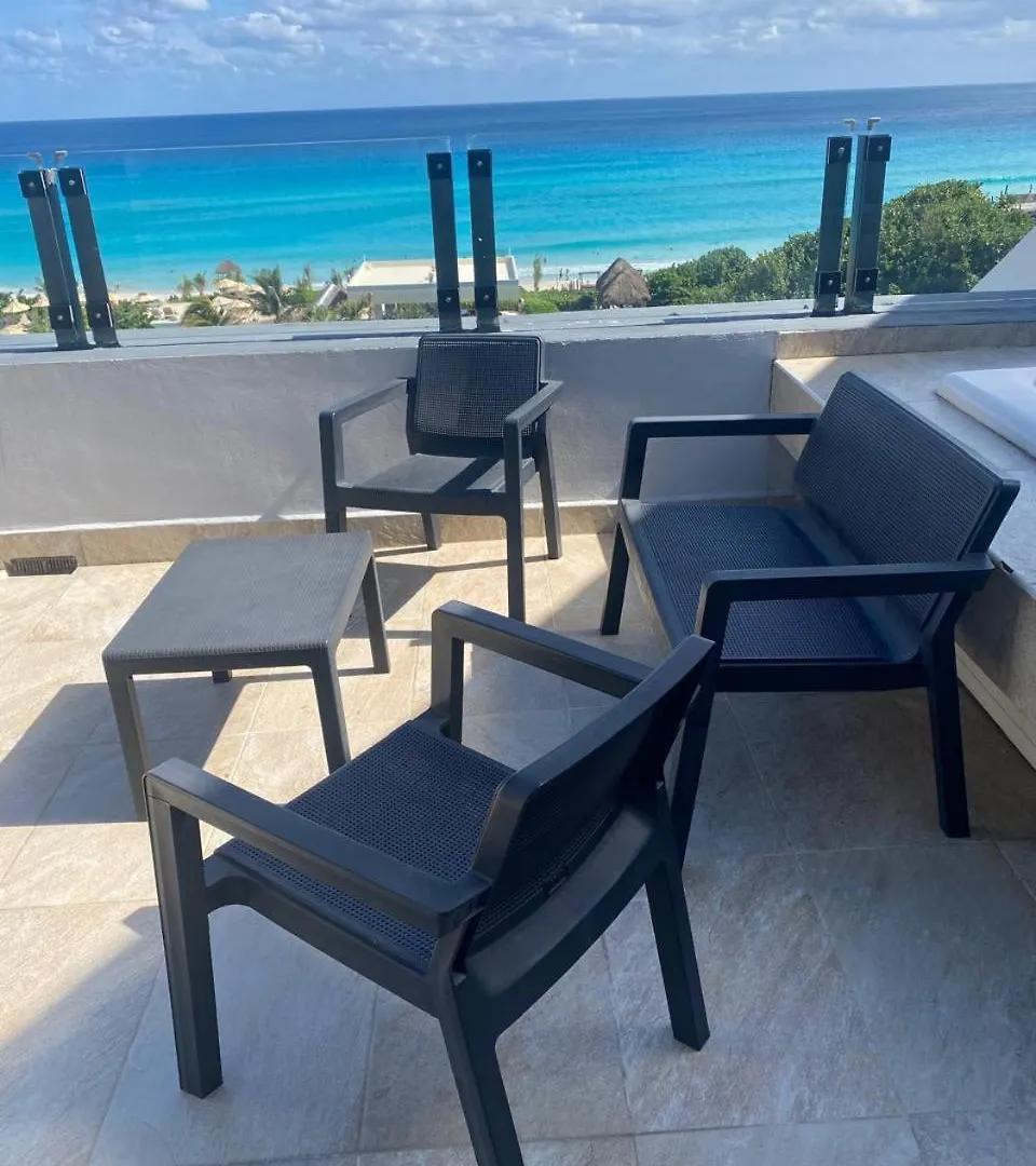 Holiday home Fabulous Oceanview Suite With Private Plunge Pool Plus Access To Beach&Pools Cancun Mexico